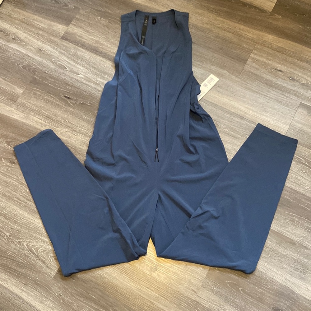NWT Lululemon Lab Vindur onesie size 10
